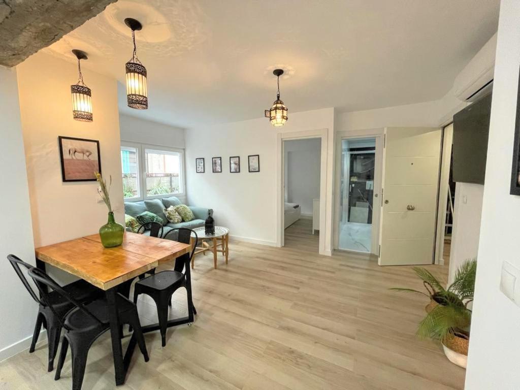 Paris Dream - Torremolinos Apartment Bagian luar foto