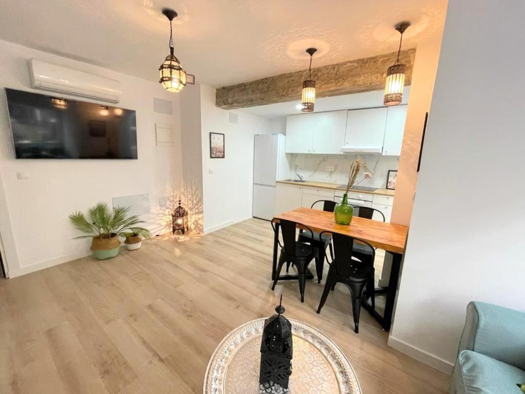 Paris Dream - Torremolinos Apartment Bagian luar foto